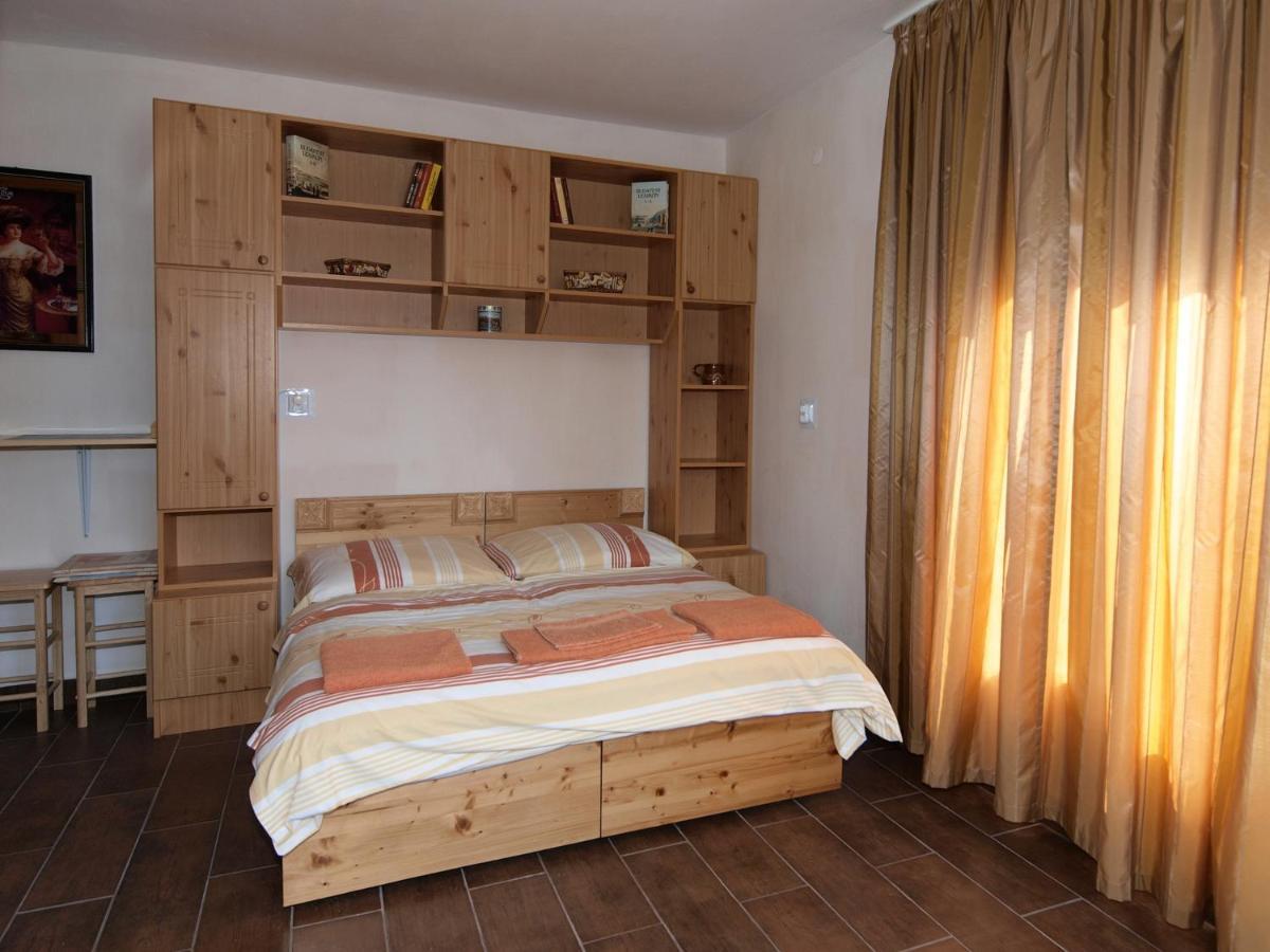 Sarreti Apartmanhaz Balatonfured Ngoại thất bức ảnh