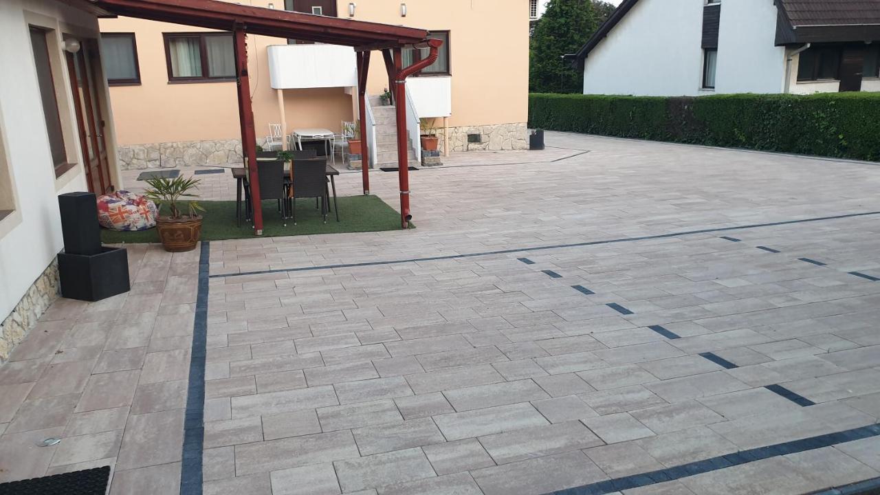 Sarreti Apartmanhaz Balatonfured Ngoại thất bức ảnh