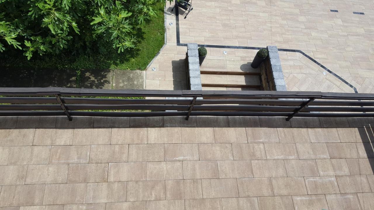 Sarreti Apartmanhaz Balatonfured Ngoại thất bức ảnh