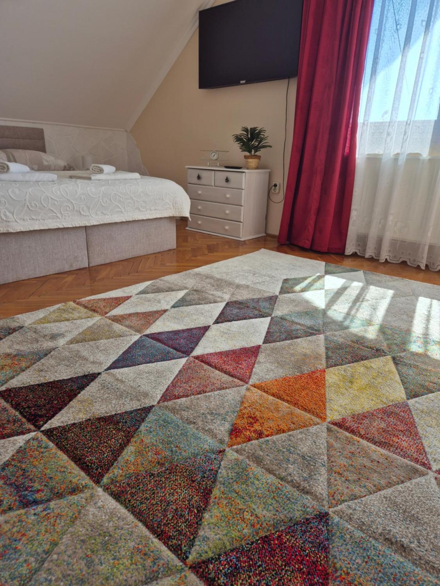 Sarreti Apartmanhaz Balatonfured Ngoại thất bức ảnh